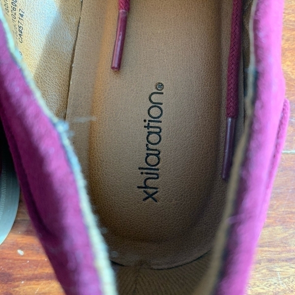 Womens Suede Oxford Shoes XHILARATION Purple Red Textile Loafers Lace Up Shoes - Picture 9 of 9